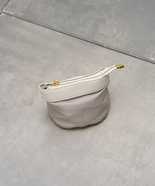 SHENERY（シーナリー）の「《ポーチ付き！》バケツバッグ（トートバッグ・レディース・オフホワイト/グリーン/ブラック・FREE）」の4枚目の写真