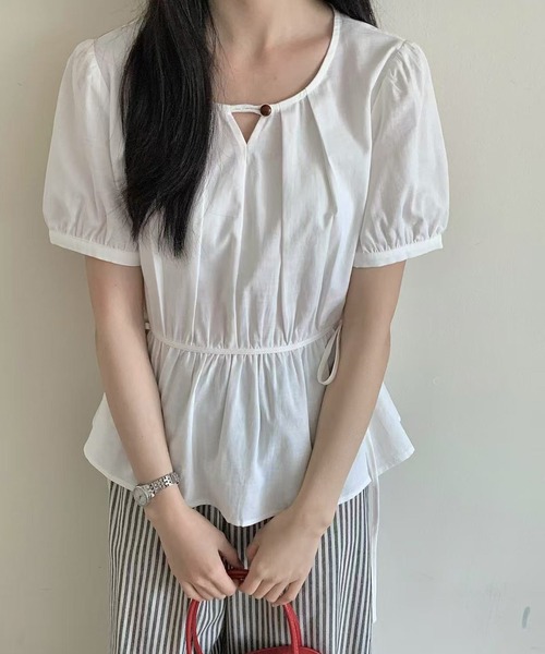Lace Ladies(レースレディース)の「タック ドロスト リボン パフスリーブ ブラウス(シャツ/ブラウス・レディース・イエロー/ブルー/アイボリー・FREE)」の2枚目の写真