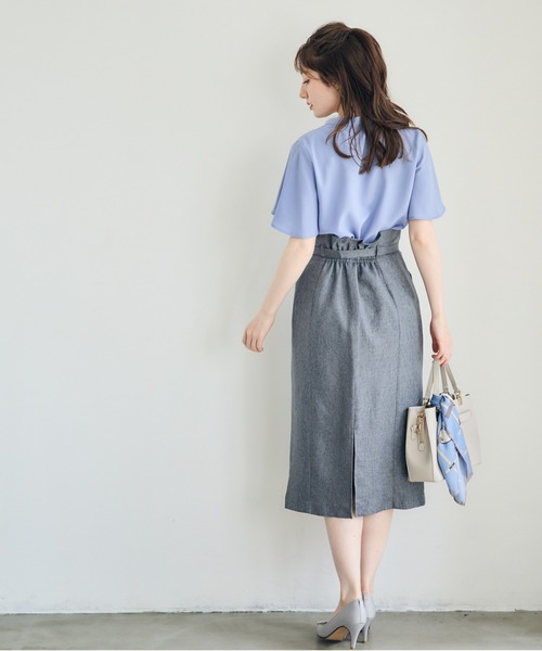 12Twelve Agenda(トゥエルブ アジェンダ)の「ストレッチジョーゼットキーネックブラウス(シャツ/ブラウス・レディース・チャコールグレー/グレイッシュベージュ/オフホワイト/ブルー・M)」の10枚目の写真