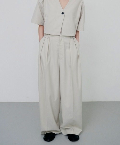 lit（リット）の「W Loop Wide Pants（スラックス・レディース・ブラック/キナリ/ブラウン/グレイッシュベージュ・36/38）」の5枚目の写真