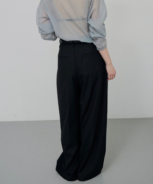 lit（リット）の「W Loop Wide Pants（スラックス・レディース・ブラック/キナリ/ブラウン/グレイッシュベージュ・36/38）」の16枚目の写真