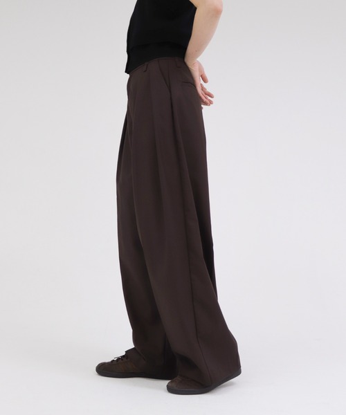 lit（リット）の「W Loop Wide Pants（スラックス・レディース・ブラック/キナリ/ブラウン/グレイッシュベージュ・36/38）」の21枚目の写真