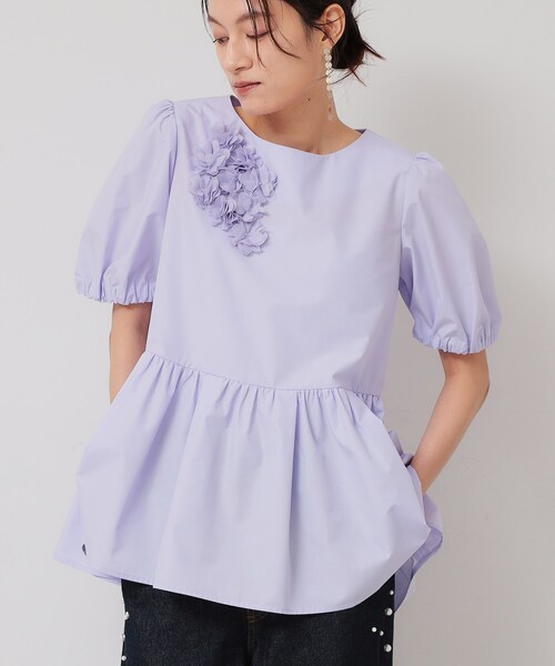 Sunauna（スーナウーナ）の「【接触冷感／ペプラム】コサージュ風ブラウス（シャツ/ブラウス・レディース・ライトパープル/ブルー/ネイビー・38/40）」の17枚目の写真