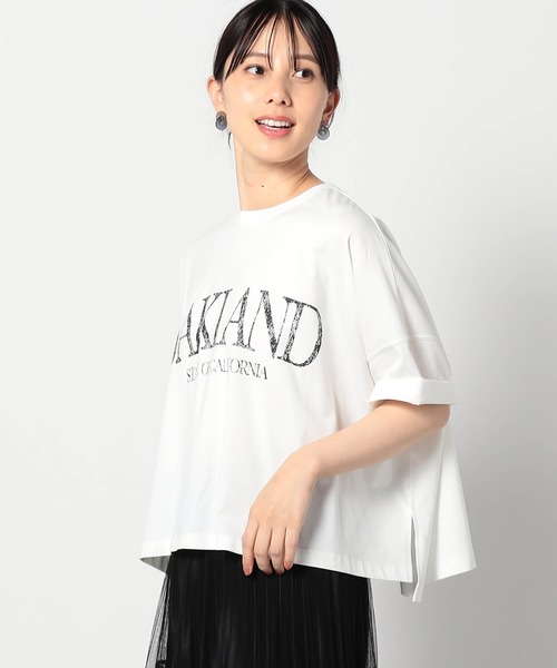 Grand PARK(グランドパーク)の「ワイドシルエットBIGロゴTシャツ(Tシャツ/カットソー・レディース・レッド/ホワイト/ブラック/ベージュ・FREE)」の1枚目の写真