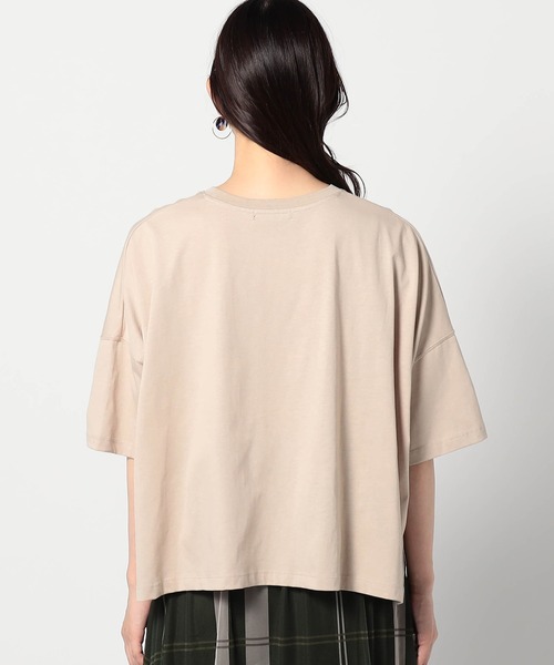 Grand PARK(グランドパーク)の「ワイドシルエットBIGロゴTシャツ(Tシャツ/カットソー・レディース・レッド/ホワイト/ブラック/ベージュ・FREE)」の10枚目の写真