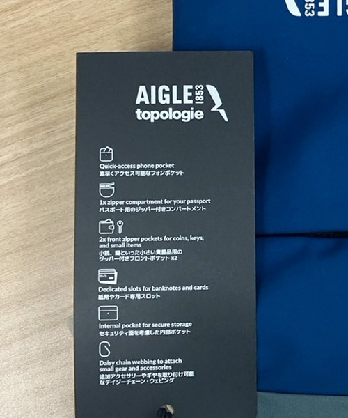 AIGLE(エーグル)の「撥水 Topologie トポロジー(R) Phone Sacoche フォンサコッシュ ショルダーミニポーチ / ストラップ付き(ショルダーバッグ・レディース・ブルー/カーキ/ピンク・FREE)」の5枚目の写真
