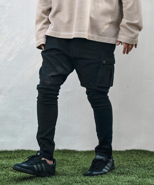 CAMBIO（カンビオ）の「mp13788- Bonded Fleece Backing Twill One Side Cargo Tight Fit Pants タイトフィットパンツ（カーゴパンツ・メンズ・ブラック・S/M/L）」の6枚目の写真