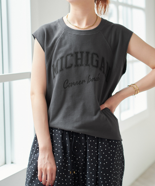 Spick & Span（スピックアンドスパン）の「ミニ裏毛ロゴノースリーブプルオーバー（Tシャツ/カットソー・レディース・ホワイト/チャコールグレー・FREE）」の5枚目の写真