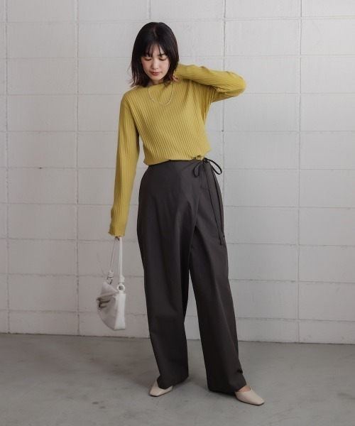 Bou Jeloud(ブージュルード)の「スリーブリブカットソー(Tシャツ/カットソー・レディース・ブラック/アイボリー/ライトグリーン/グレイッシュベージュ・M/L)」の14枚目の写真