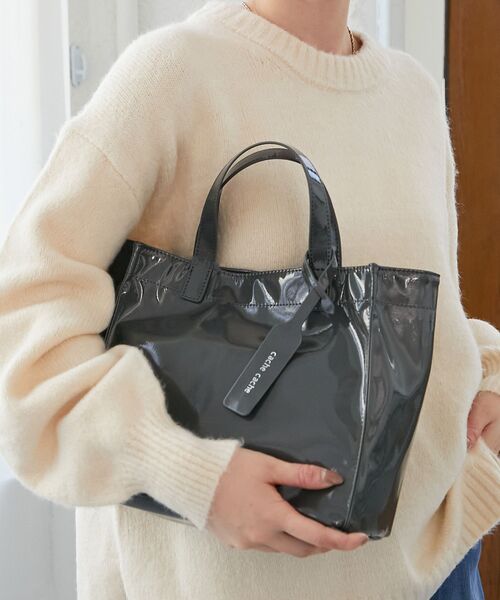 le.coeur blanc（ルクールブラン）の「エナメルトートバッグS（トートバッグ・レディース・ベージュ/ダークグレー・FREE）」の8枚目の写真