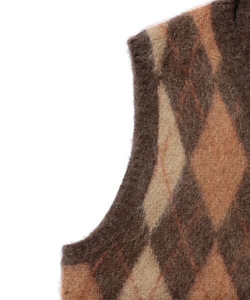 BEAMS PLUS（ビームスプラス）の「アーガイル モヘア ダブルジャカード ニット ベスト（ニット/セーター・メンズ・オフホワイト/ネイビー/ブラウン・XL/L/S/M）」の17枚目の写真