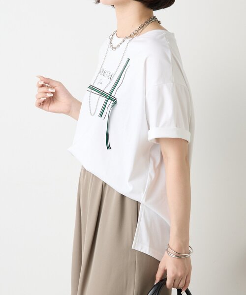 Jena espace merveilleux(ジェナ エスパスメルヴェイユ)の「ラインテープロゴカットソー(Tシャツ/カットソー・レディース・チャコールグレー/ブラック/オフホワイト・FREE)」の10枚目の写真