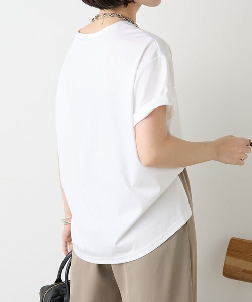 Jena espace merveilleux(ジェナ エスパスメルヴェイユ)の「ラインテープロゴカットソー(Tシャツ/カットソー・レディース・チャコールグレー/ブラック/オフホワイト・FREE)」の12枚目の写真