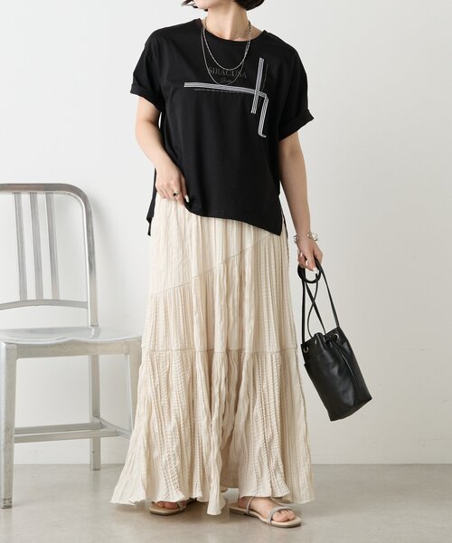 Jena espace merveilleux(ジェナ エスパスメルヴェイユ)の「ラインテープロゴカットソー(Tシャツ/カットソー・レディース・チャコールグレー/ブラック/オフホワイト・FREE)」の13枚目の写真