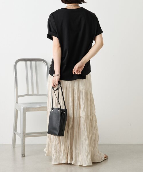 Jena espace merveilleux(ジェナ エスパスメルヴェイユ)の「ラインテープロゴカットソー(Tシャツ/カットソー・レディース・チャコールグレー/ブラック/オフホワイト・FREE)」の16枚目の写真