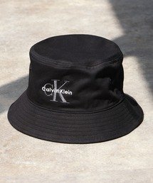 CORPUS　SELECT（コーパストーキョー）の「【Calvin Klein/カルバンクライン】MONOLOGO EMBROIDERY BUCKET/刺繍ロゴ バケットハット（ハット）」