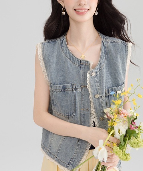 gossip!ロサンゼルス(ゴシップロサンゼルス)の「ガーリーレース デニムベスト(ベスト・レディース・ライトブルー・M/L)」の7枚目の写真