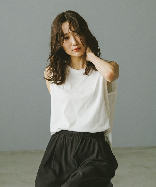 GLOBAL WORK（グローバルワーク）の「快適裾ラウンドプルオーバーノースリーブ/577922（Tシャツ/カットソー・レディース・ブラウン/ブラック/オフホワイト/ピンク・MEDIUM/LARGE）」の11枚目の写真