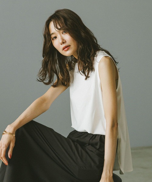 GLOBAL WORK（グローバルワーク）の「快適裾ラウンドプルオーバーノースリーブ/577922（Tシャツ/カットソー・レディース・ブラウン/ブラック/オフホワイト/ピンク・MEDIUM/LARGE）」の12枚目の写真