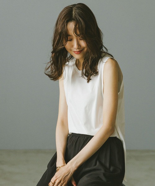 GLOBAL WORK（グローバルワーク）の「快適裾ラウンドプルオーバーノースリーブ/577922（Tシャツ/カットソー・レディース・ブラウン/ブラック/オフホワイト/ピンク・MEDIUM/LARGE）」の13枚目の写真