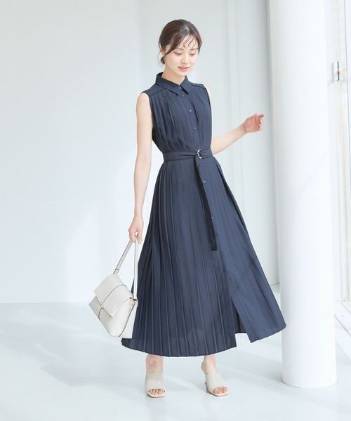 Andemiu(アンデミュウ)の「アソートプリーツワンピース577422(ワンピース・レディース・ネイビー/ブラウン/グレー/オフホワイト/ブラック・FREE)」の8枚目の写真