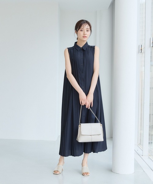 Andemiu(アンデミュウ)の「アソートプリーツワンピース577422(ワンピース・レディース・ネイビー/ブラウン/グレー/オフホワイト/ブラック・FREE)」の10枚目の写真