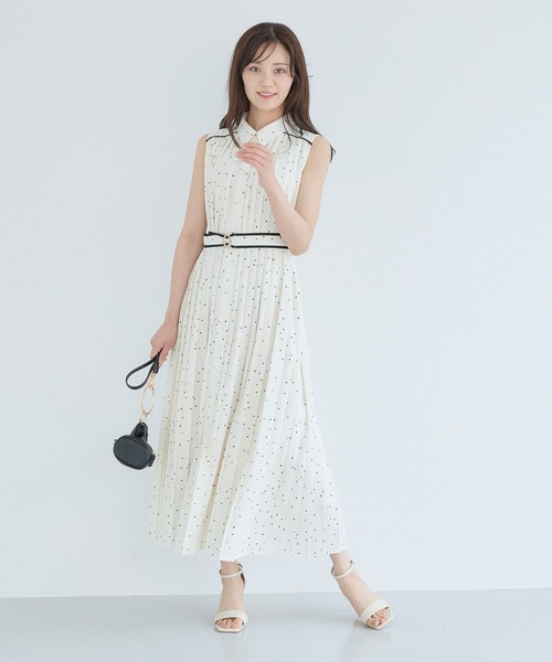 Andemiu(アンデミュウ)の「アソートプリーツワンピース577422(ワンピース・レディース・ネイビー/ブラウン/グレー/オフホワイト/ブラック・FREE)」の12枚目の写真