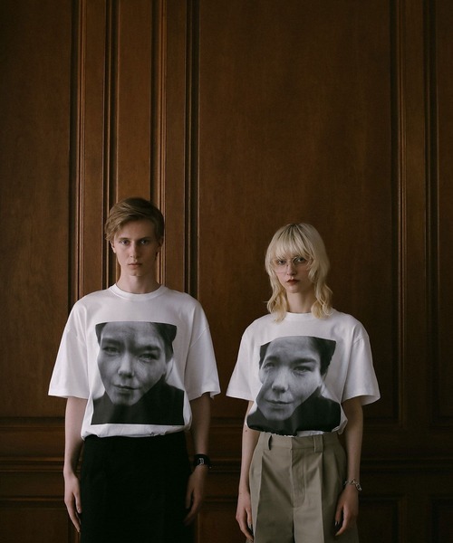BAYFLOW(ベイフロー)の「【EF(エフ)】Bjork フォトTEE(WOMEN)(Tシャツ/カットソー・レディース・ホワイト/ブラック・MEDIUM/LARGE)」の5枚目の写真