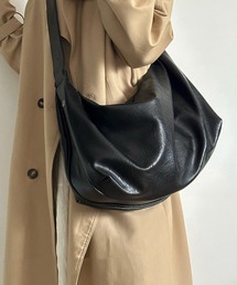【SANSeLF】 ショルダーバッグ ワイドフォルム スラウチデザイン saa25a033
