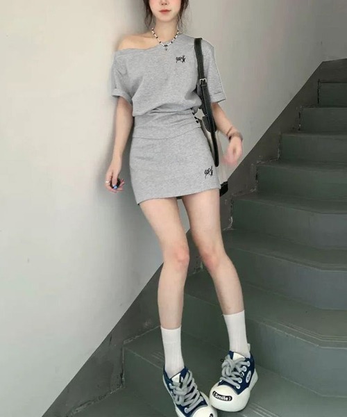 Miniministore(ミニミニストア)の「ガーリーセットアップ ワンオフショルダー(セットアップ・レディース・グレー・L/XL/M)」の8枚目の写真
