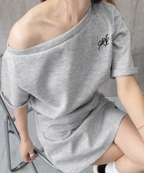 Miniministore(ミニミニストア)の「ガーリーセットアップ ワンオフショルダー(セットアップ・レディース・グレー・L/XL/M)」の17枚目の写真