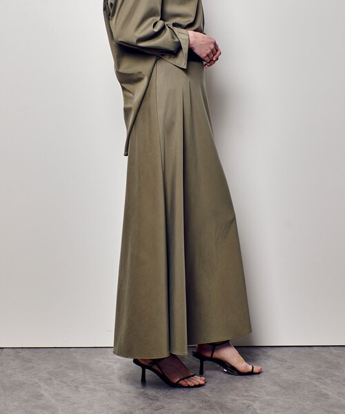 allureville（アルアバイル）の「フィブリルバイヤスナロースカート（スカート・レディース・ベージュ/ネイビー/カーキ・1/2）」の7枚目の写真