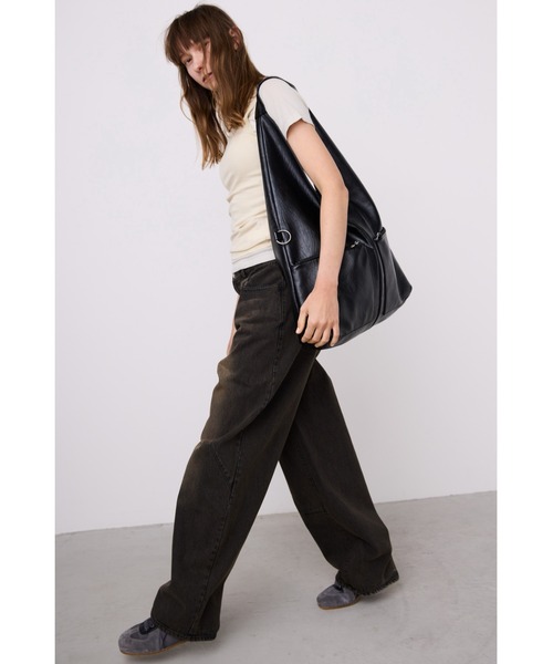 2WAYアウトポケットトライアングルバッグ / PC（16inch）収納