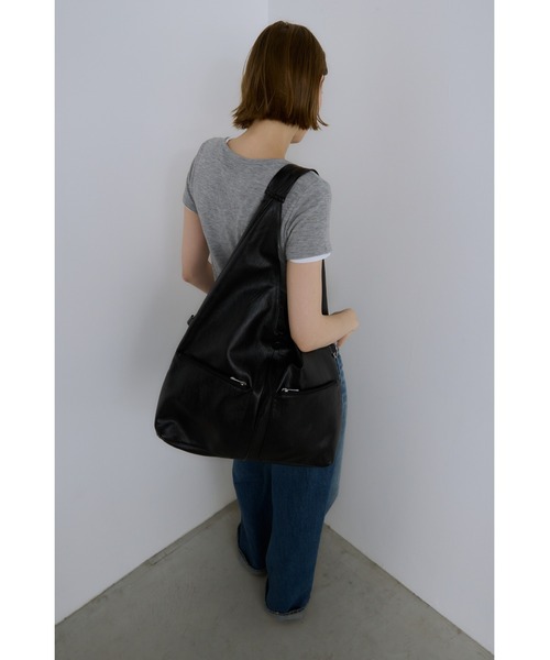 2WAYアウトポケットトライアングルバッグ / PC（16inch）収納