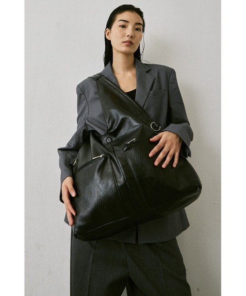 セール】2WAYアウトポケットトライアングルバッグ / PC（16inch）収納