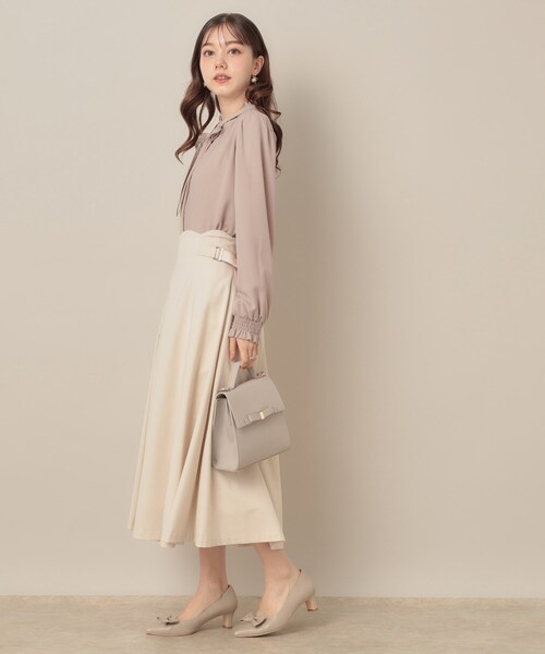 couture brooch（クチュールブローチ）の「【フェミニン・通勤】タイ付きピコフリルブラウス（シャツ/ブラウス・レディース・アイボリー/グレー/サンドベージュ・36/38/40/42）」の20枚目の写真