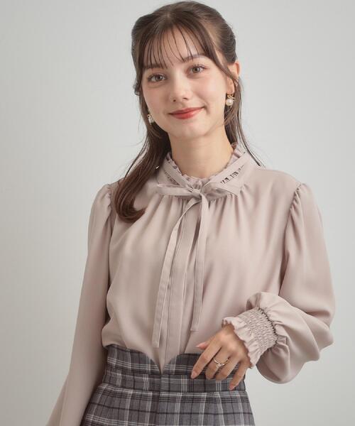 couture brooch（クチュールブローチ）の「【フェミニン・通勤】タイ付きピコフリルブラウス（シャツ/ブラウス・レディース・アイボリー/グレー/サンドベージュ・36/38/40/42）」の15枚目の写真