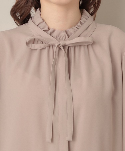 couture brooch（クチュールブローチ）の「【フェミニン・通勤】タイ付きピコフリルブラウス（シャツ/ブラウス・レディース・アイボリー/グレー/サンドベージュ・36/38/40/42）」の7枚目の写真
