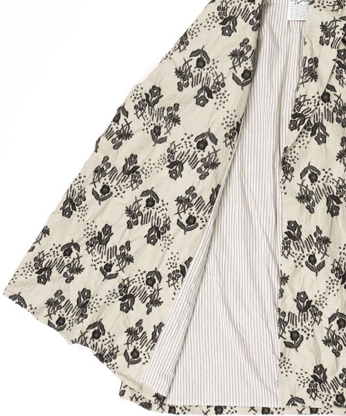my beautiful landlet(マイビューティフルランドレット)の「【my beautiful landlet】 ORIGINAL FLOWER JACQUARD LONG COAT(その他アウター・メンズ・ベージュ/ブラック・1/0)」の7枚目の写真