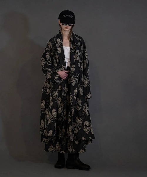 my beautiful landlet(マイビューティフルランドレット)の「【my beautiful landlet】 ORIGINAL FLOWER JACQUARD LONG COAT(その他アウター・メンズ・ベージュ/ブラック・1/0)」の11枚目の写真
