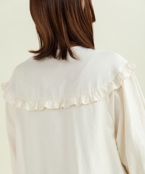 Dot＆Stripes CHILD WOMAN（ドットアンドストライプス　チャイルドウーマン）の「ライトバックサテン フリルティアードブラウス（シャツ/ブラウス・レディース・カーキ/アイボリー・FREE）」の16枚目の写真