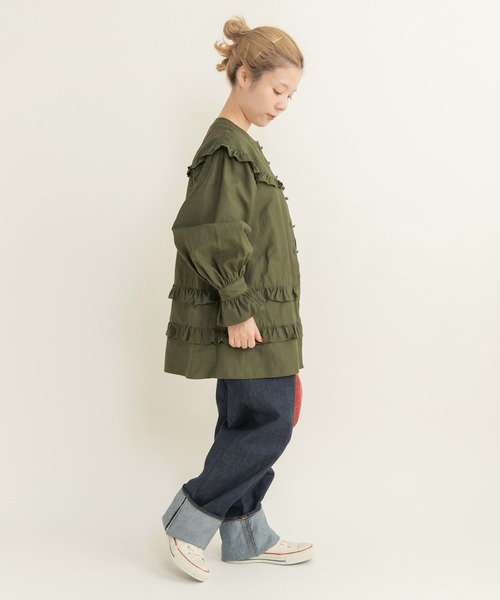 Dot＆Stripes CHILD WOMAN（ドットアンドストライプス　チャイルドウーマン）の「ライトバックサテン フリルティアードブラウス（シャツ/ブラウス・レディース・カーキ/アイボリー・FREE）」の5枚目の写真