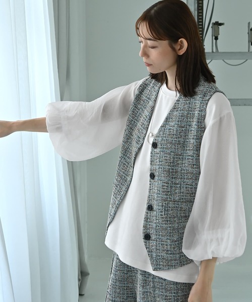 STYLE DELI(スタイルデリ)の「【Kana Oyama×BLK001】チュール袖トップス(Tシャツ/カットソー・レディース・ホワイト/ネイビー/ブラック・FREE)」の1枚目の写真