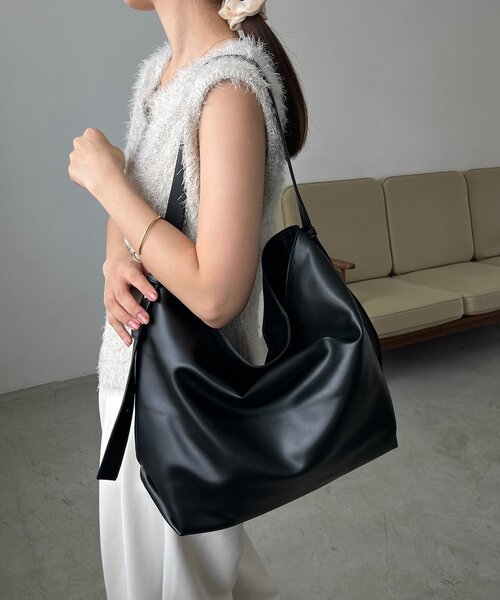 カプリシュレマージュ　2WAYワンハンドルバッグ　ブラック セール】【WEB限定カラー・ブラック/大容量】2WAYワンハンドルバッグ