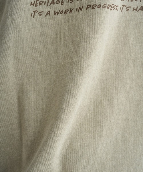 Quiksilver（クイックシルバー）の「BW HISTORY POCKET LT /クイックシルバーキッズ胸ポケットワンポイントバックプリント長袖ロンT（Tシャツ/カットソー・キッズ・ブラック/ホワイト/ベージュ・160/150/140/130）」の13枚目の写真