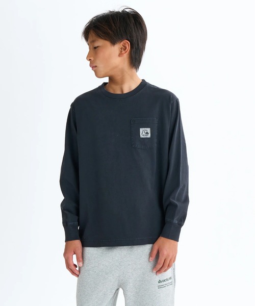 Quiksilver（クイックシルバー）の「BW HISTORY POCKET LT /クイックシルバーキッズ胸ポケットワンポイントバックプリント長袖ロンT（Tシャツ/カットソー・キッズ・ブラック/ホワイト/ベージュ・160/150/140/130）」の15枚目の写真