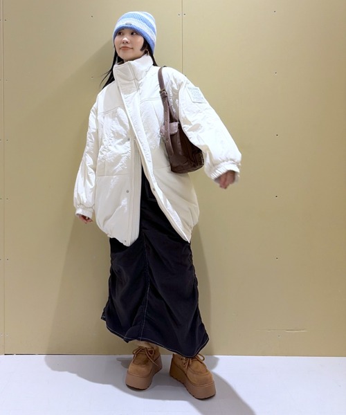 RODEO CROWNS WIDE BOWL（ロデオクラウンズワイドボウル）の「フェイクムートンショートブーツ（ブーツ・レディース・グレー/ブラウン系その他/ベージュ・LARGE/MEDIUM）」の19枚目の写真