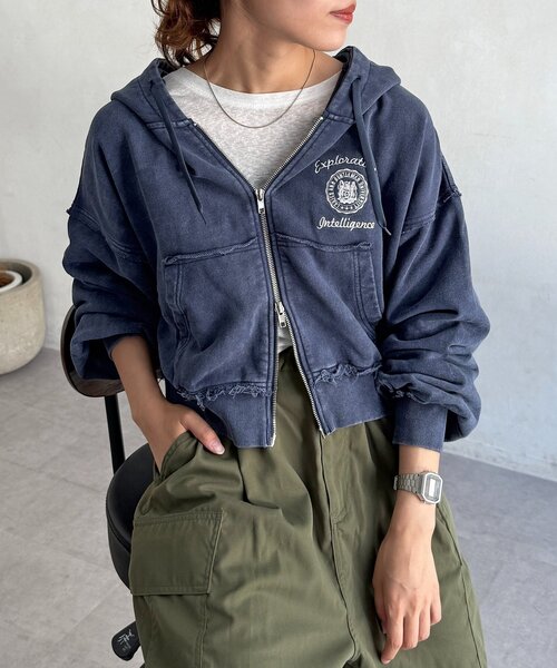 CPCM（シーピーシーエム）の「パウダー加工短丈パーカー（パーカー・レディース・ネイビー/ブラウン/レッド/チャコールグレー・FREE）」の5枚目の写真