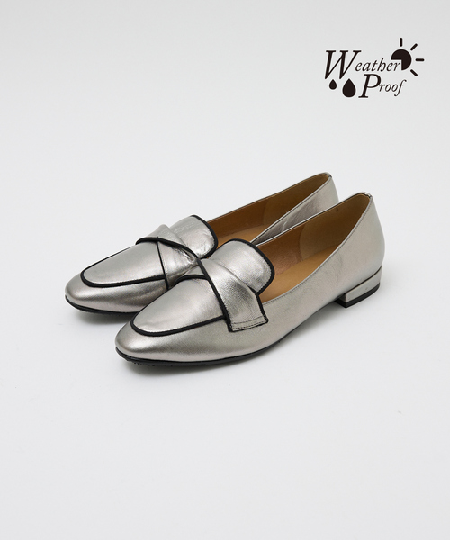 Au BANNISTER（オゥバニスター）の「撥水レザーローファー（ローファー・レディース・ダークブラウン/ブラック/グレイッシュベージュ/シルバー・36/37/38/39/35）」の4枚目の写真