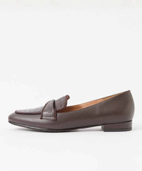 Au BANNISTER（オゥバニスター）の「撥水レザーローファー（ローファー・レディース・ダークブラウン/ブラック/グレイッシュベージュ/シルバー・36/37/38/39/35）」の18枚目の写真